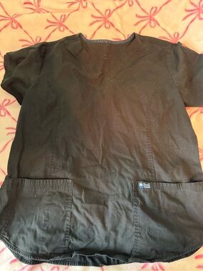 Sanibel Black Women's V-Neck Scrub Tunic